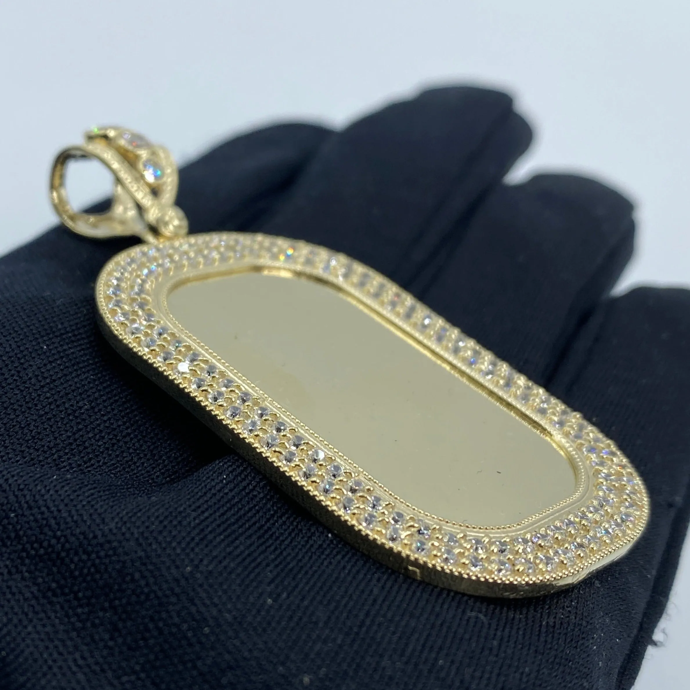 10K Rounded Rectangle Picture Photo Pendant