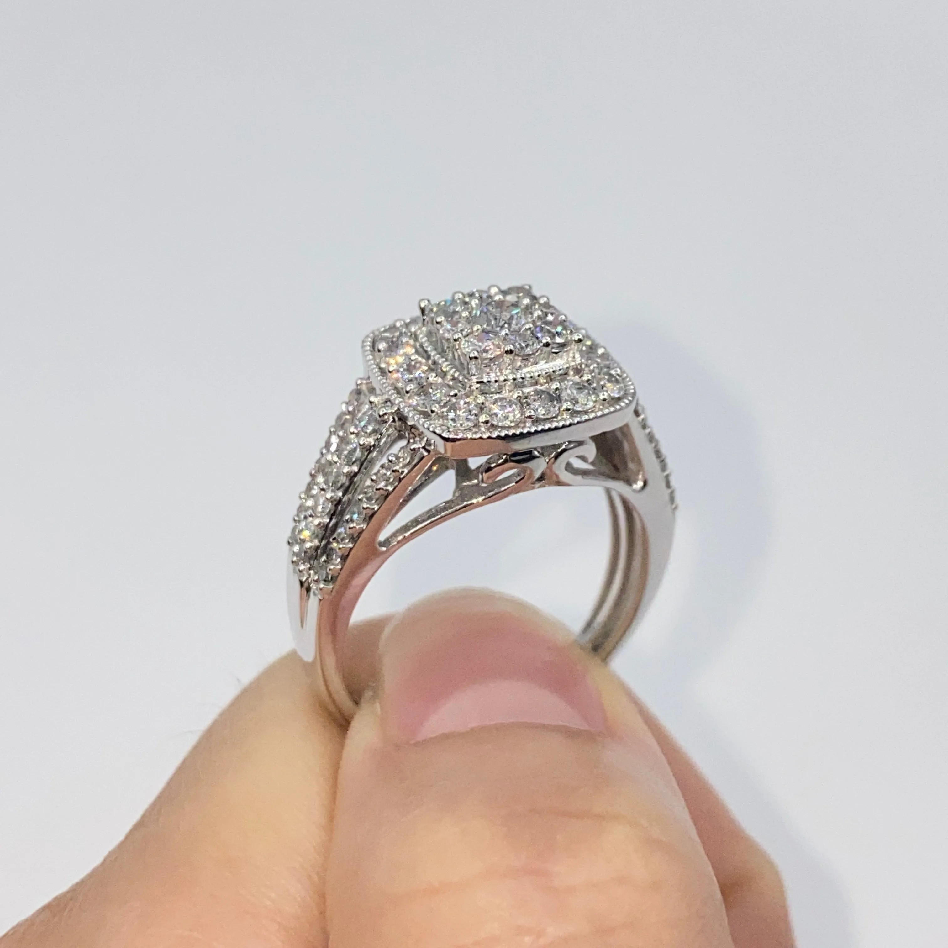 10K Rounded Square Diamond Ring