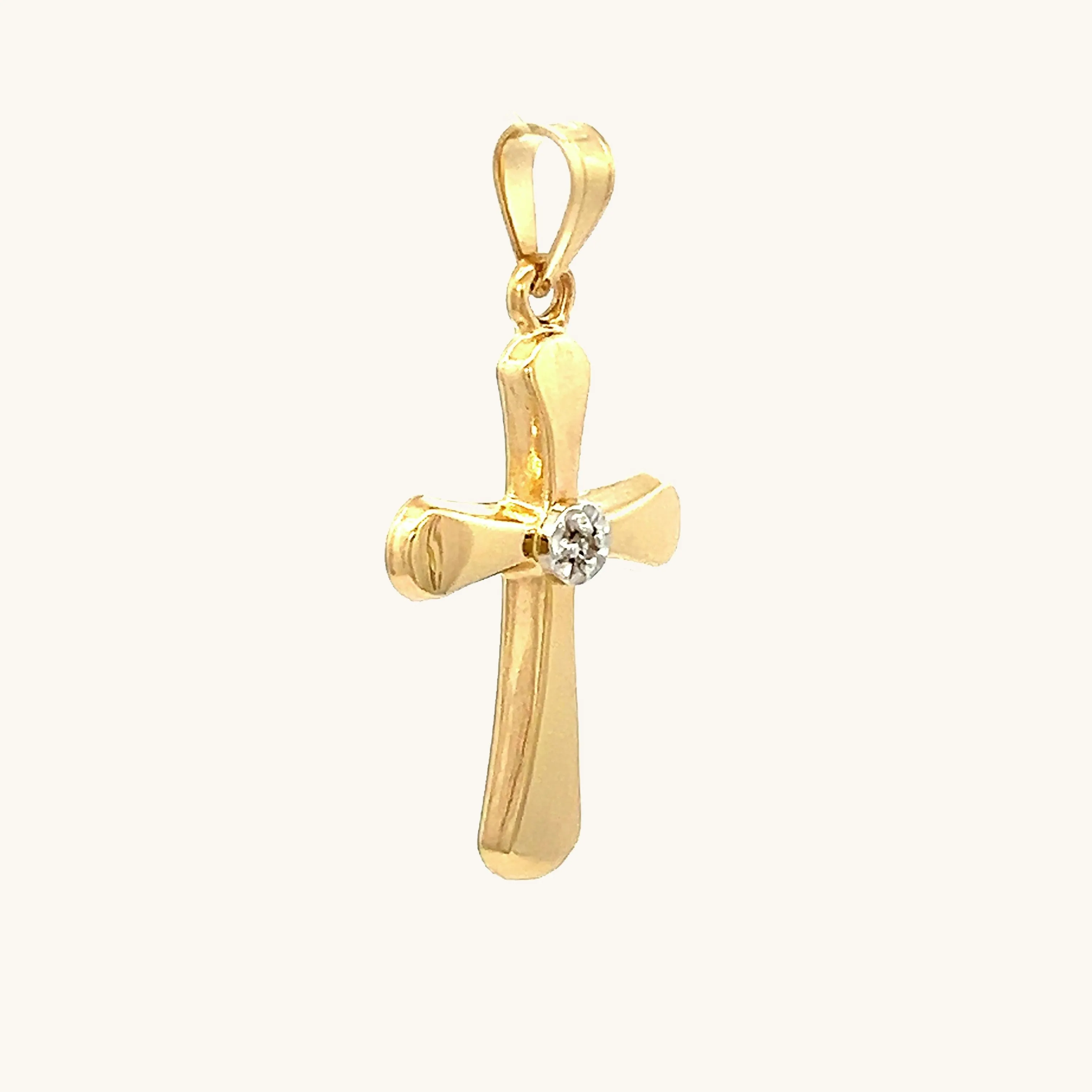14K GOLD ROUNDED DIAMOND CROSS PENDANT