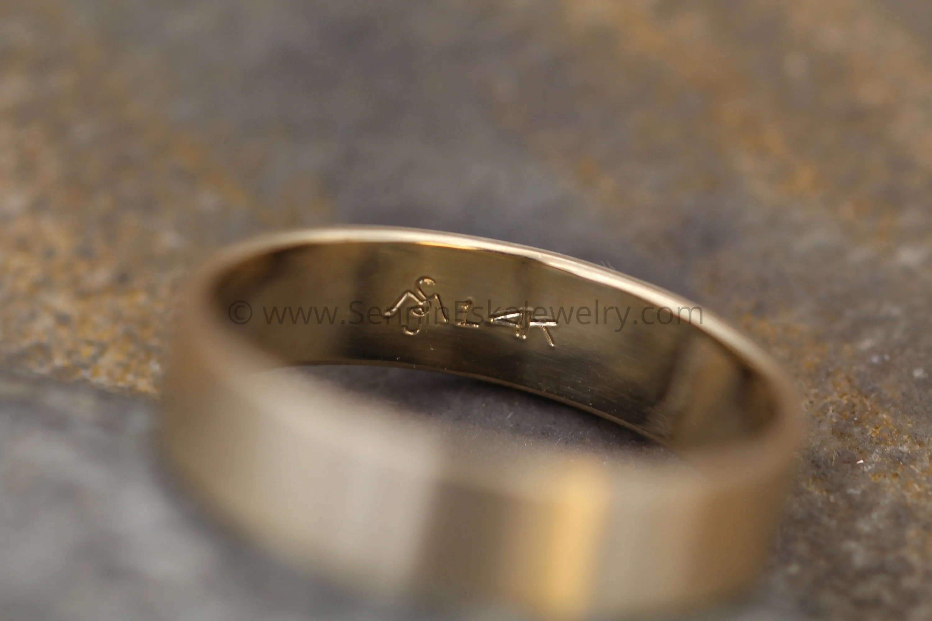 14kt Yellow 5x1mm Flat Band - Matte Finish