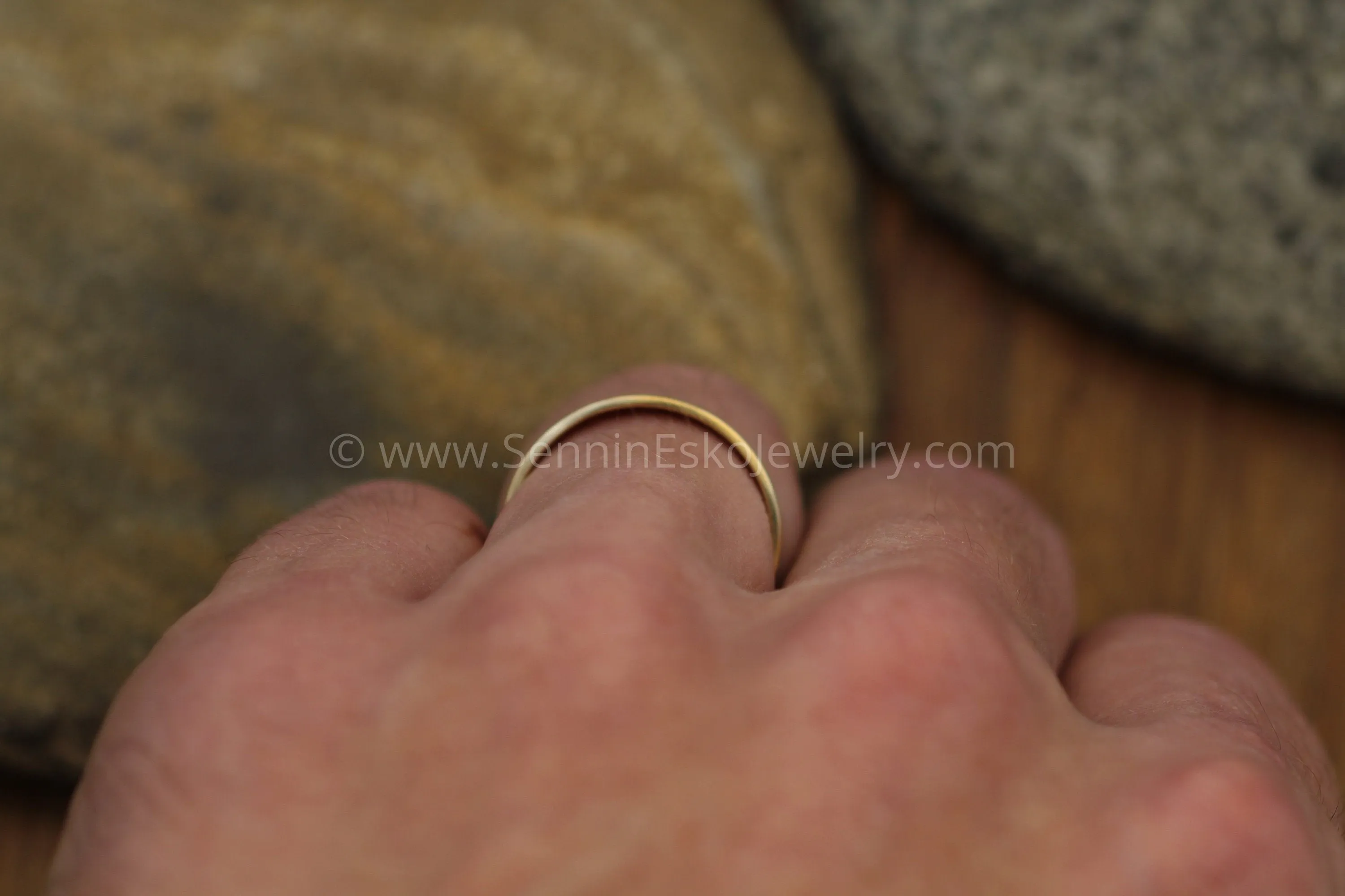 14kt Yellow 5x1mm Flat Band - Matte Finish