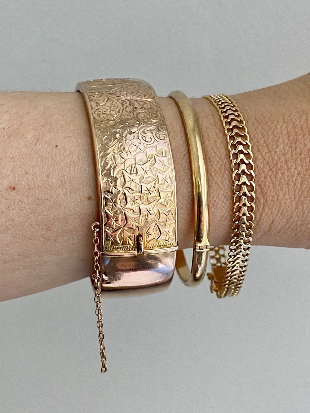 1863 Antique floral engraved wide hinged 9k bangle - Victorian era from Birmingham, England - size 6.8 inch