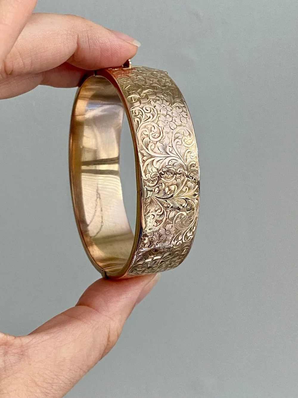 1863 Antique floral engraved wide hinged 9k bangle - Victorian era from Birmingham, England - size 6.8 inch