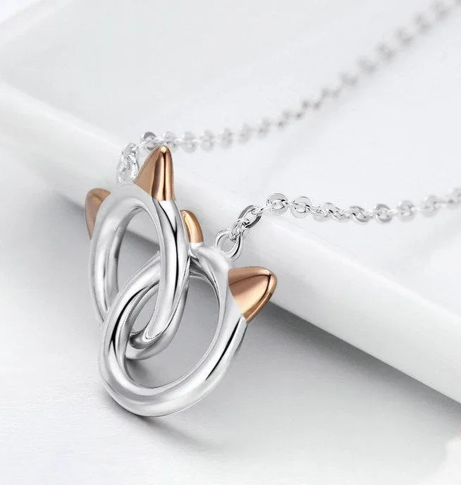 925 Sterling Silver Linked Cats Necklace