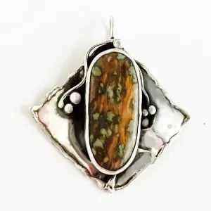 Australian Nunderite set in Sterling Silver Pendant