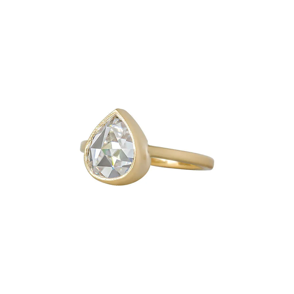 Ava Pear Rose Cut