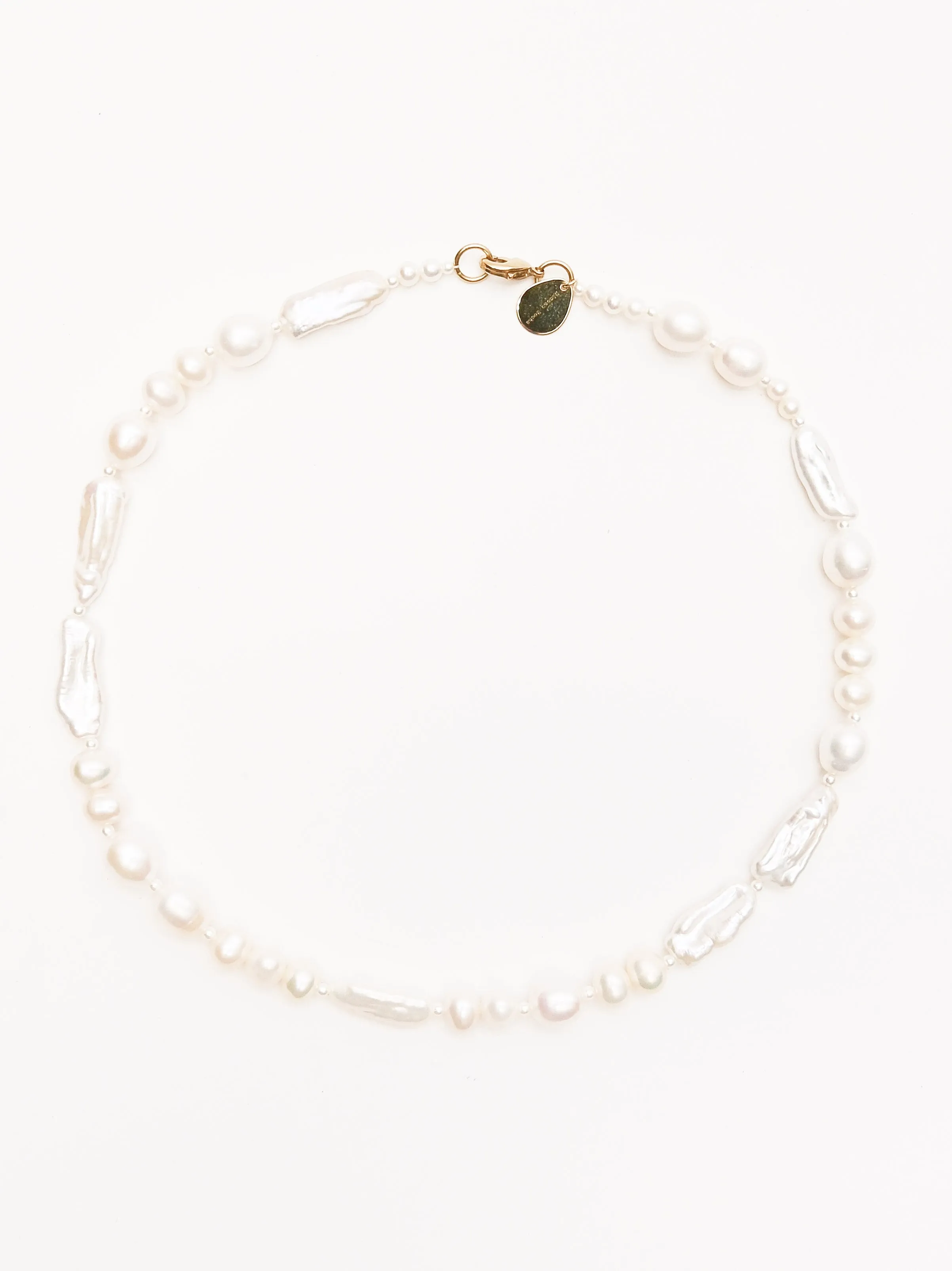 Baroque Pearl Legato Pattern Necklace