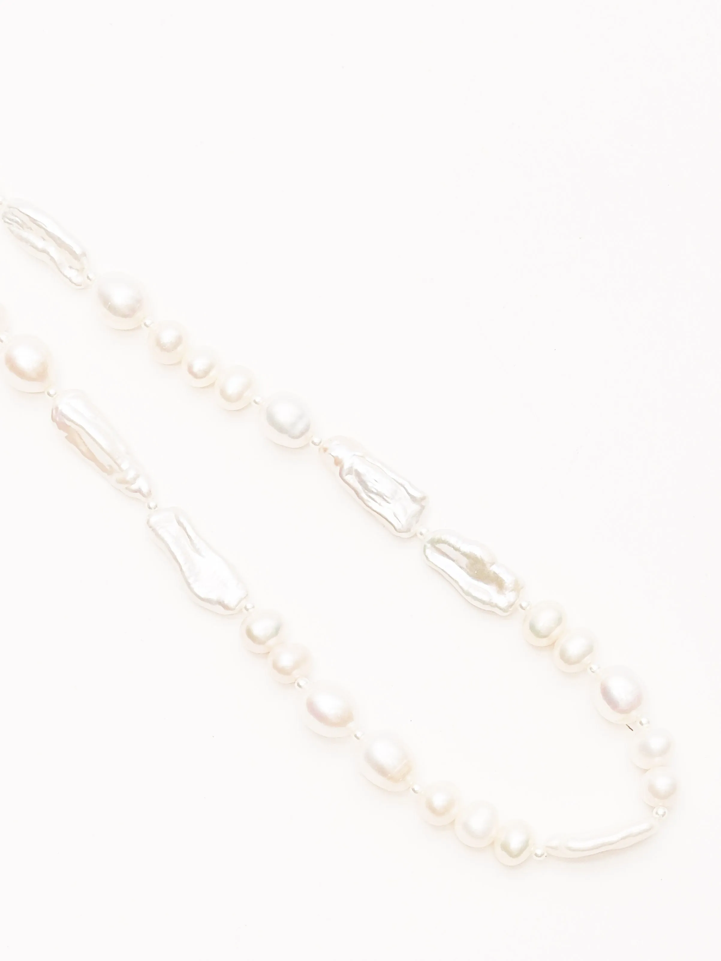Baroque Pearl Legato Pattern Necklace
