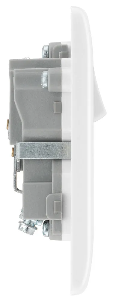 BG 821DPx5 White Round Edge 13A DP Single Socket (5 Pack)