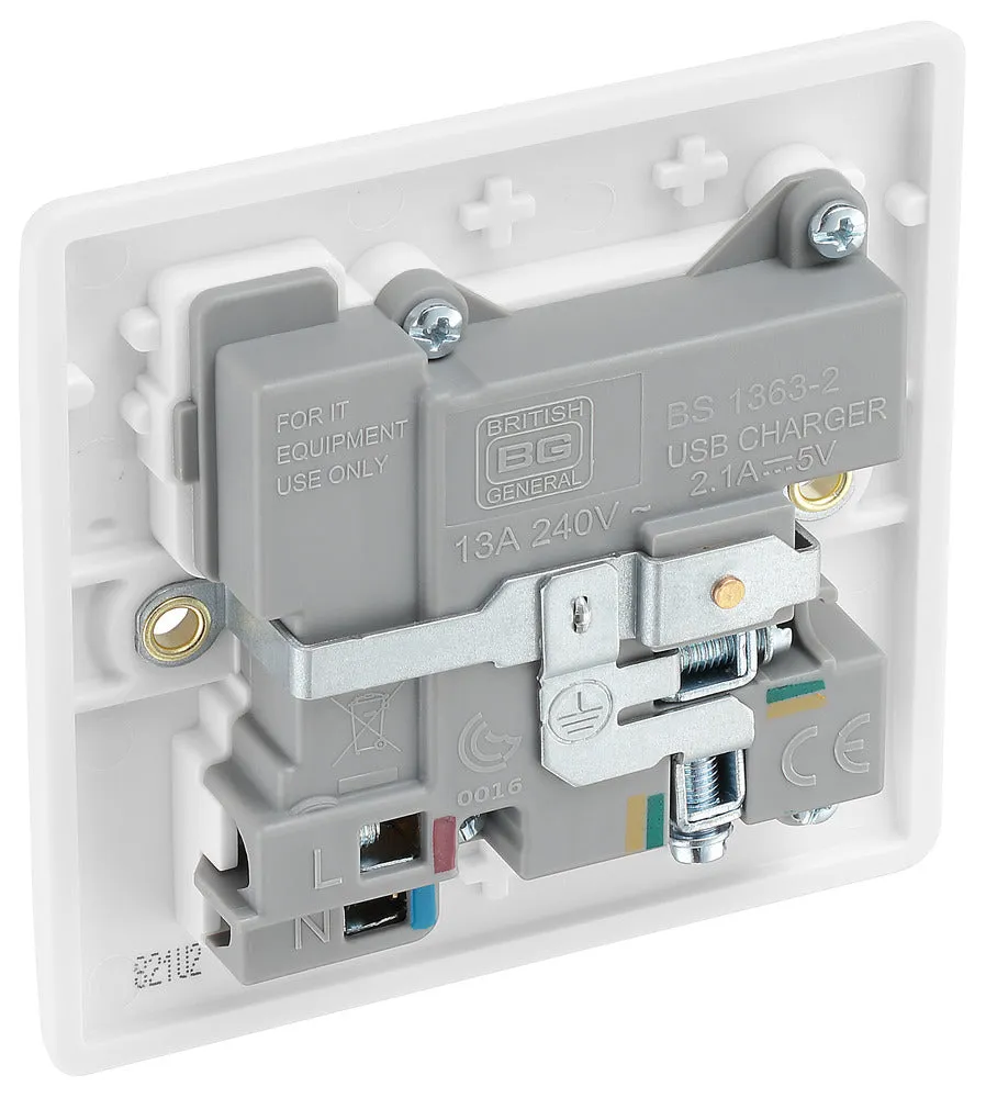 BG 821U2 White Round Edge 13A SP Single Socket   2x USB