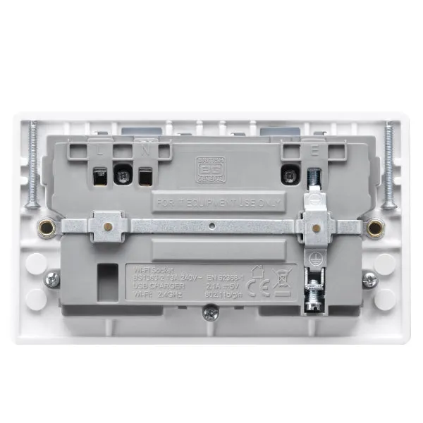 BG 822UWR White Round Edge 13A Double Socket   Wifi Extender  1x USB(2.1A)