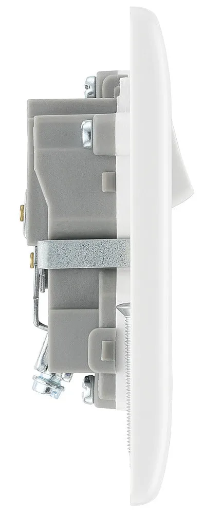 BG 825 White Round Edge 13A Single Switched Socket   Neon
