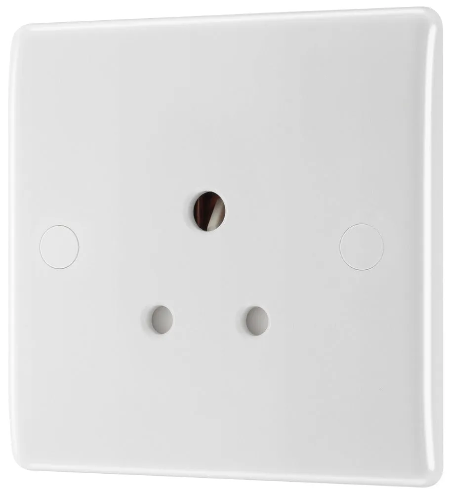 BG 829 White Round Edge Unswitched Round Pin Socket 5A