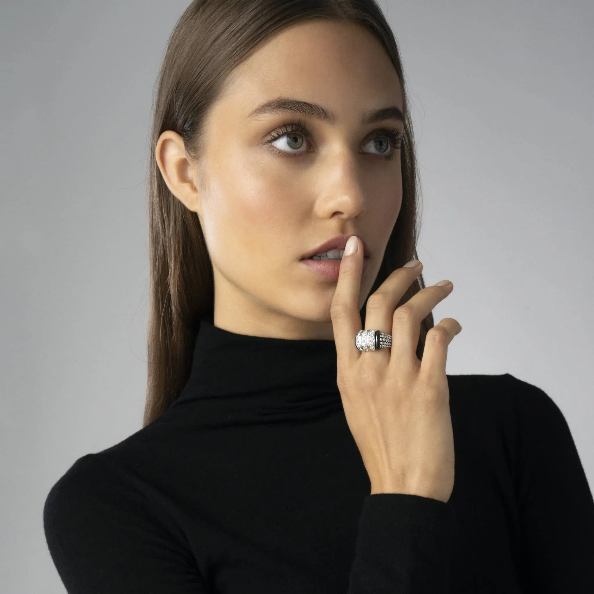 Black Caviar Black Three Station Ceramic Caviar Diamond Ring