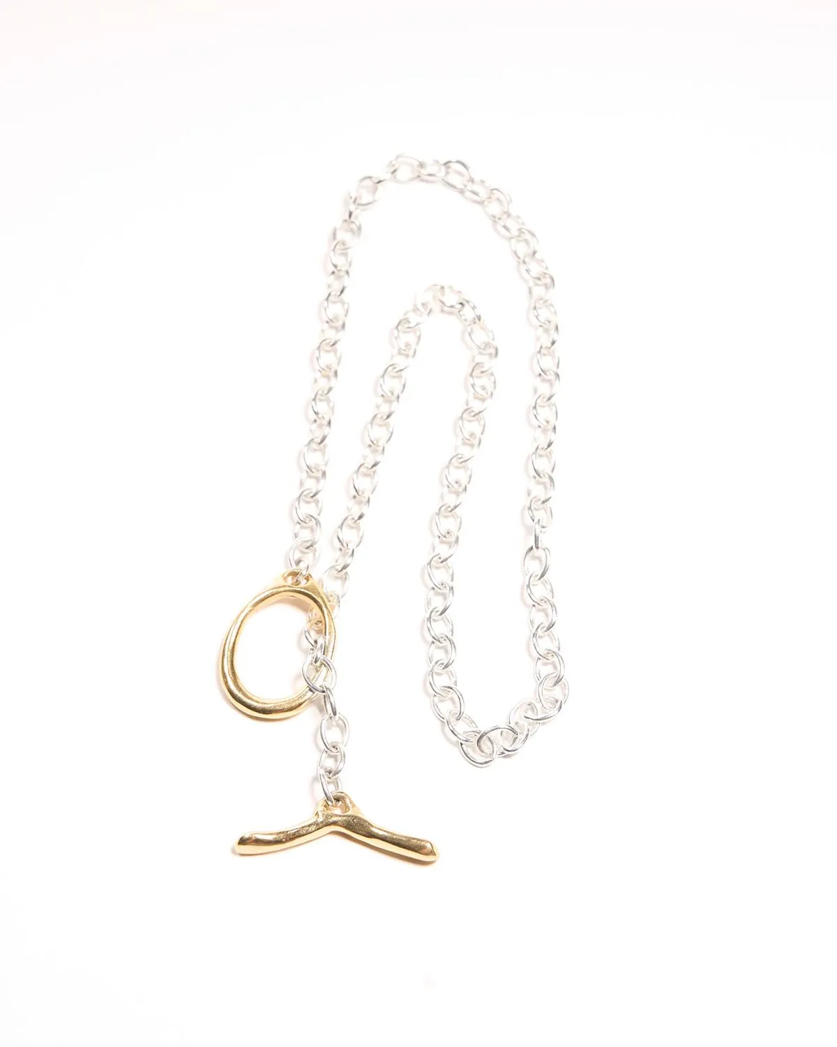 CERES TOGGLE NECKLACE IN BRASS