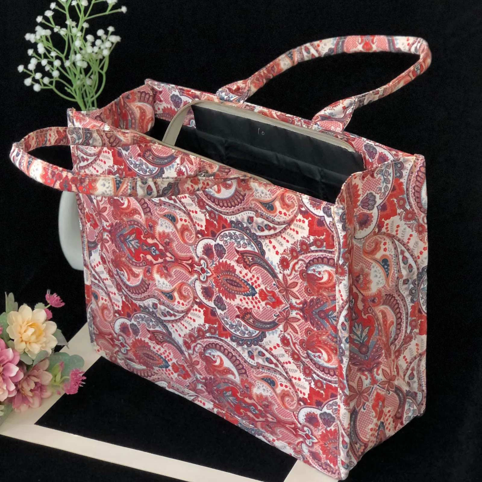 CRIMSON TOTE BAG