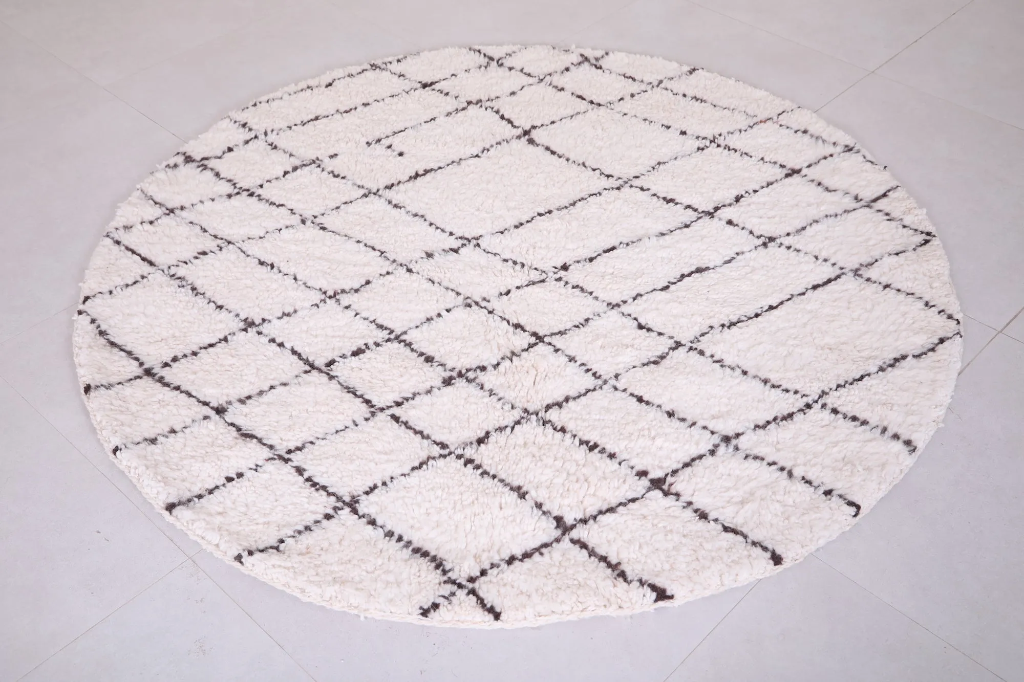 Custom Moroccan rug - custom rounded handmade rug