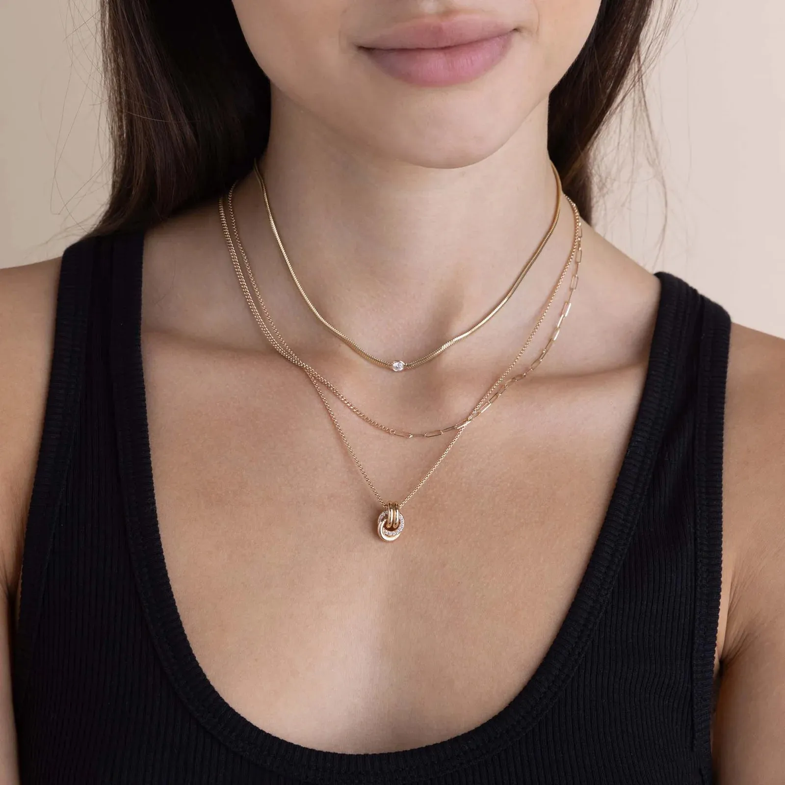 Double Linked Pavé Diamond Knot Necklace