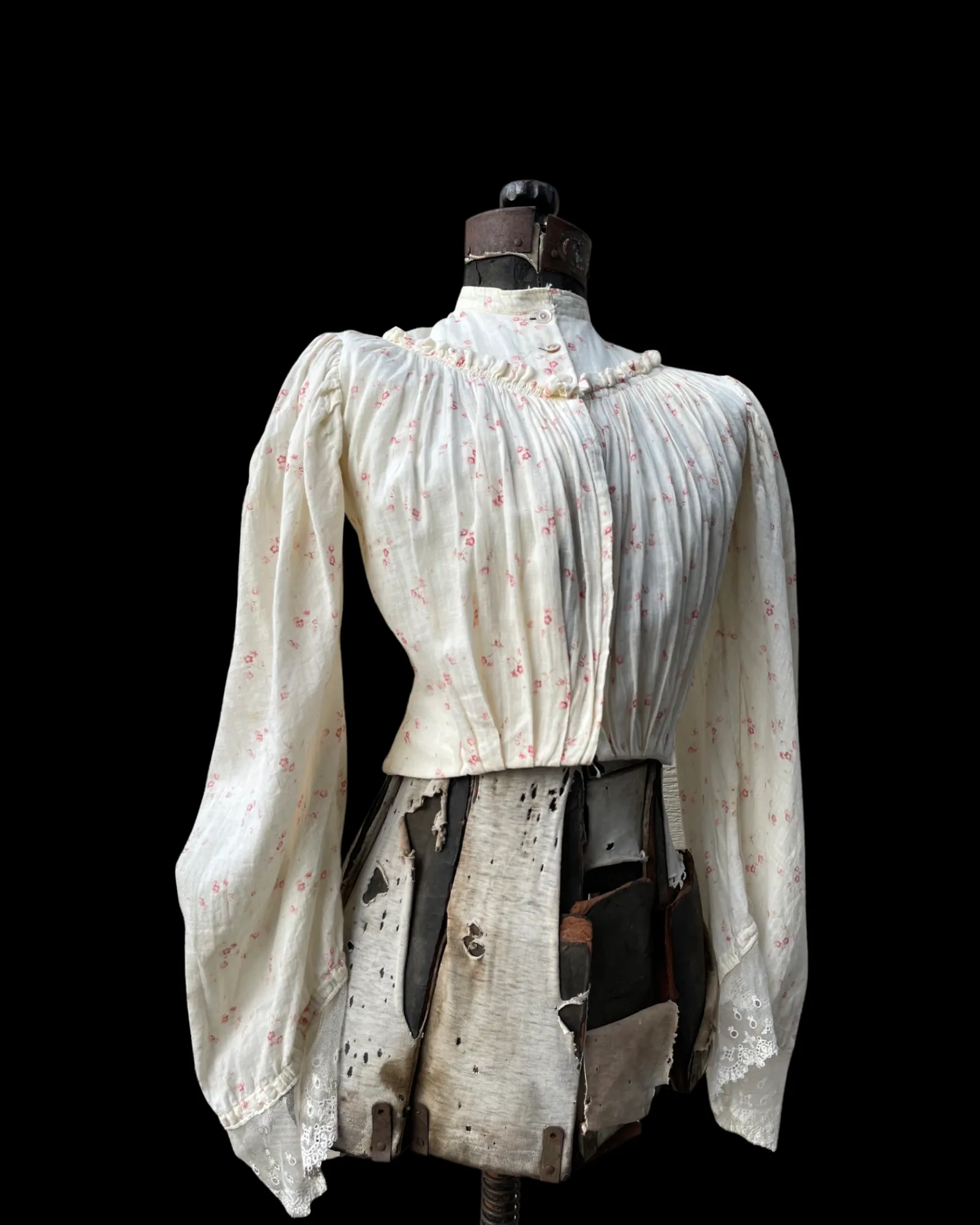 Early 1900s Ditsy Floral Calico Ethereal Blouse
