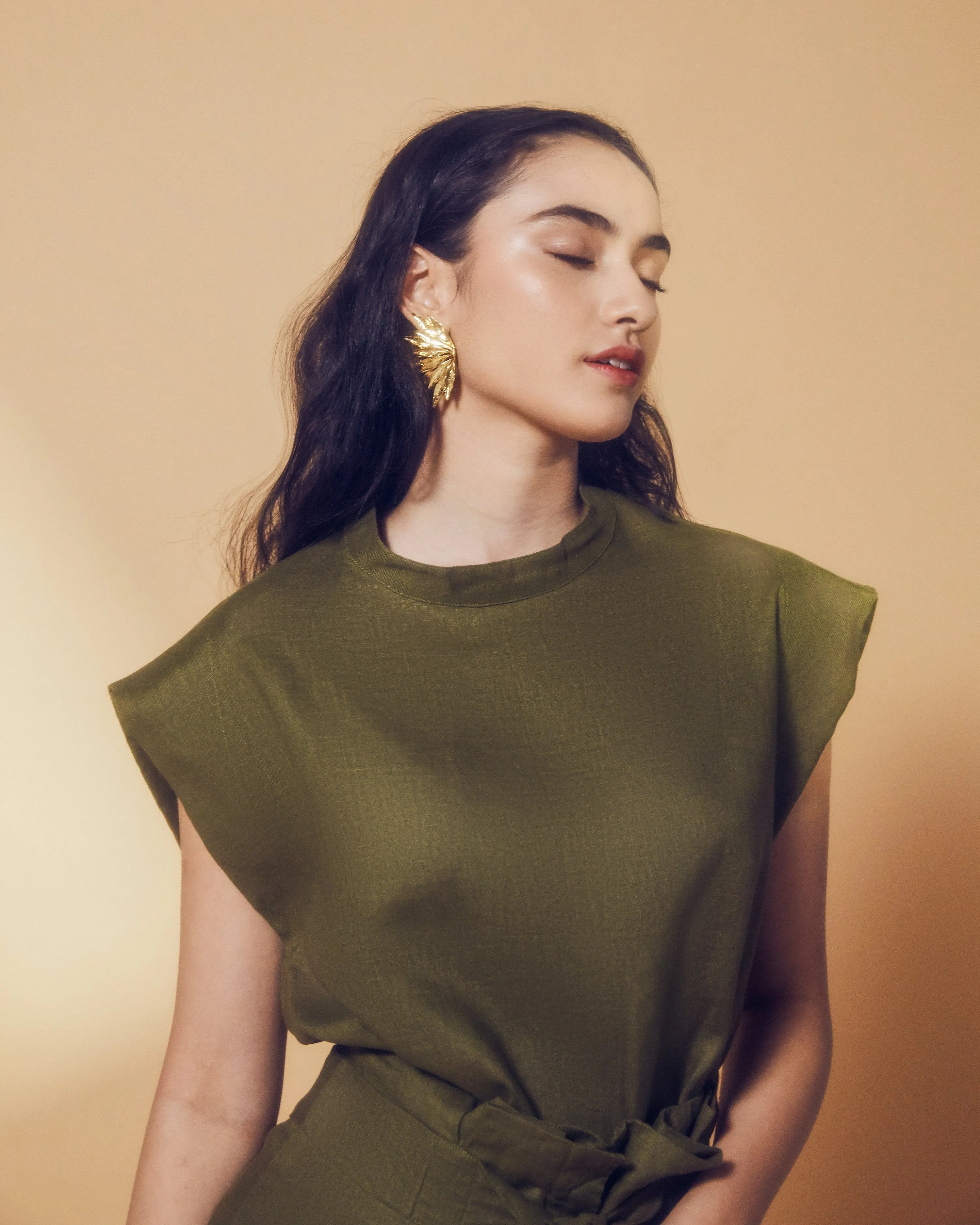ELLA STRUCTURED LINEN SHIRT