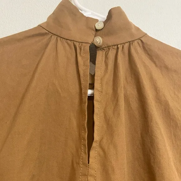 Everlane The Tiered Midi Dress Cotton‎ Mock Neck Short Sleeve Tan Women Runs Big