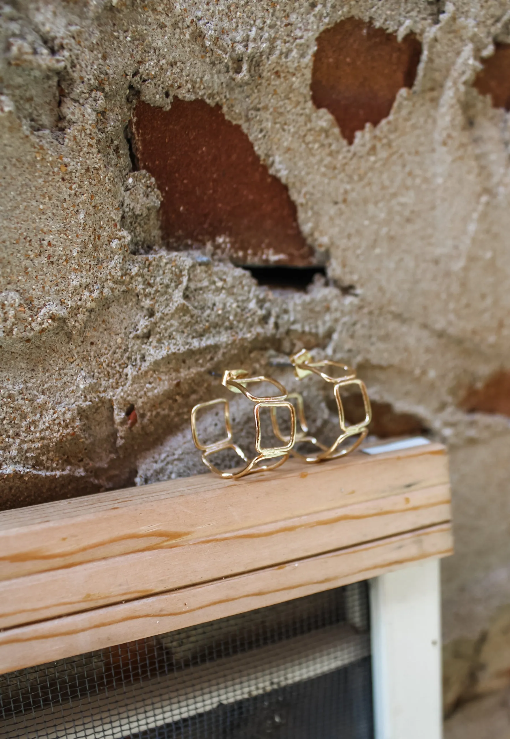 Foever Linked Earrings • Gold