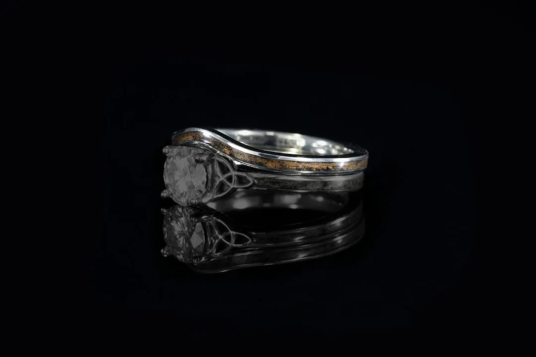 FORMED 14K WHITE GOLD WHISKEY BARREL WOOD RING