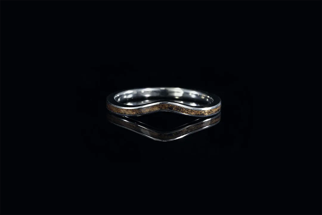 FORMED 14K WHITE GOLD WHISKEY BARREL WOOD RING
