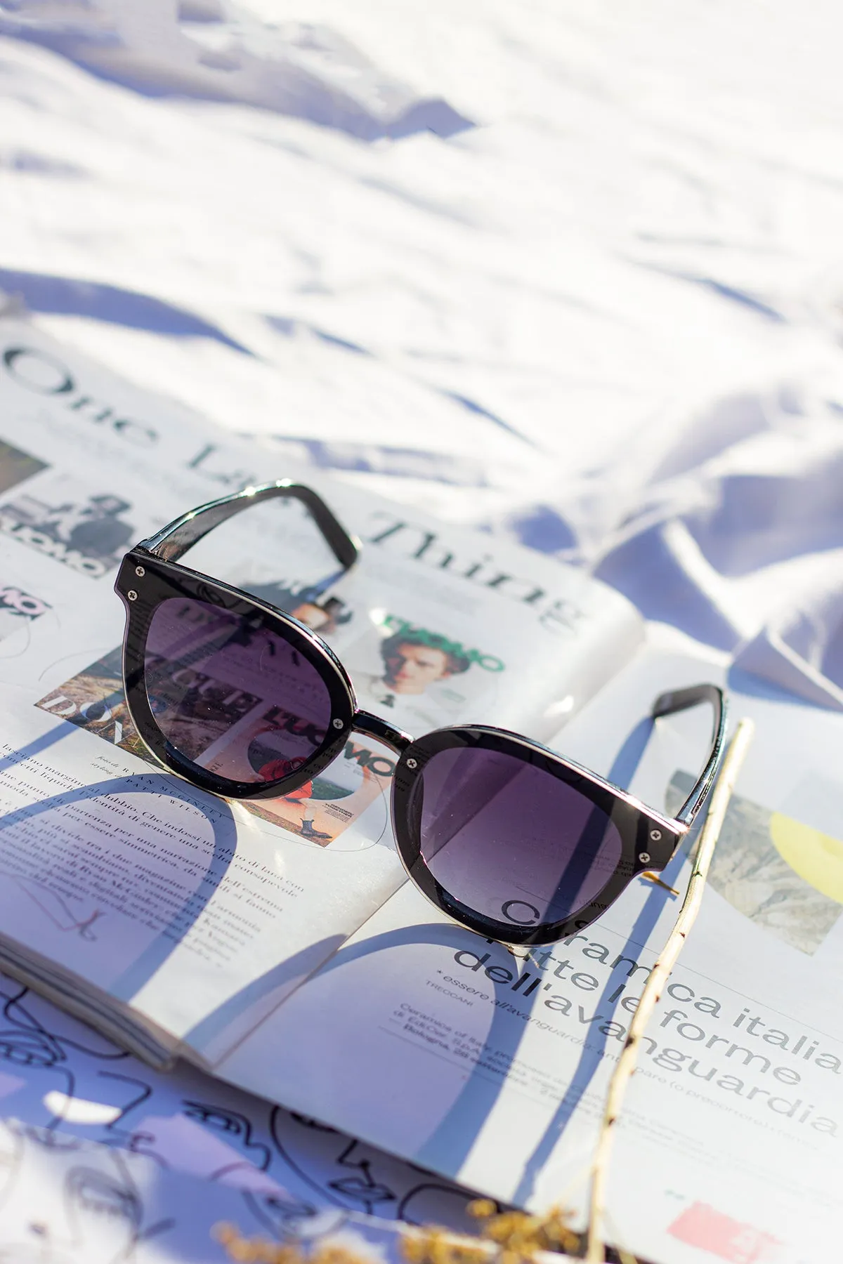 Front Lens Rounded Sunglasses