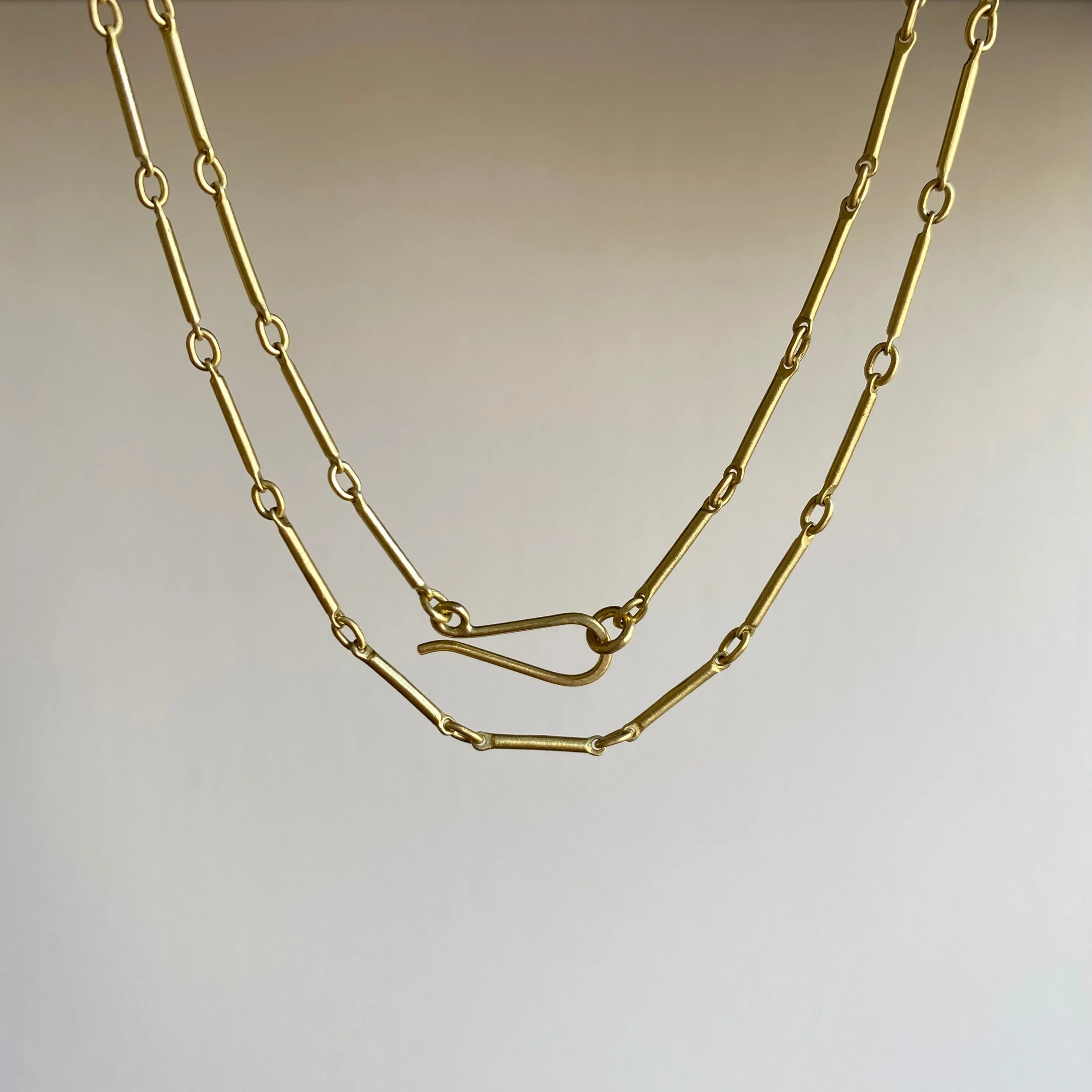 Gold Bar & Loop Chain Necklace