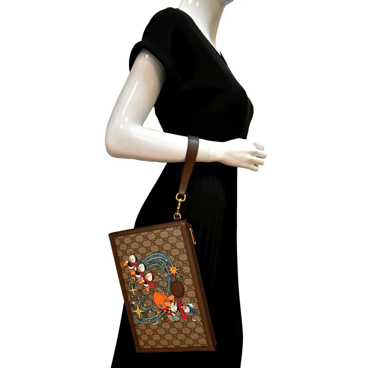GUCCI Disney Donald Duck GG Supreme Canvas Zip Clutch Beige 647925