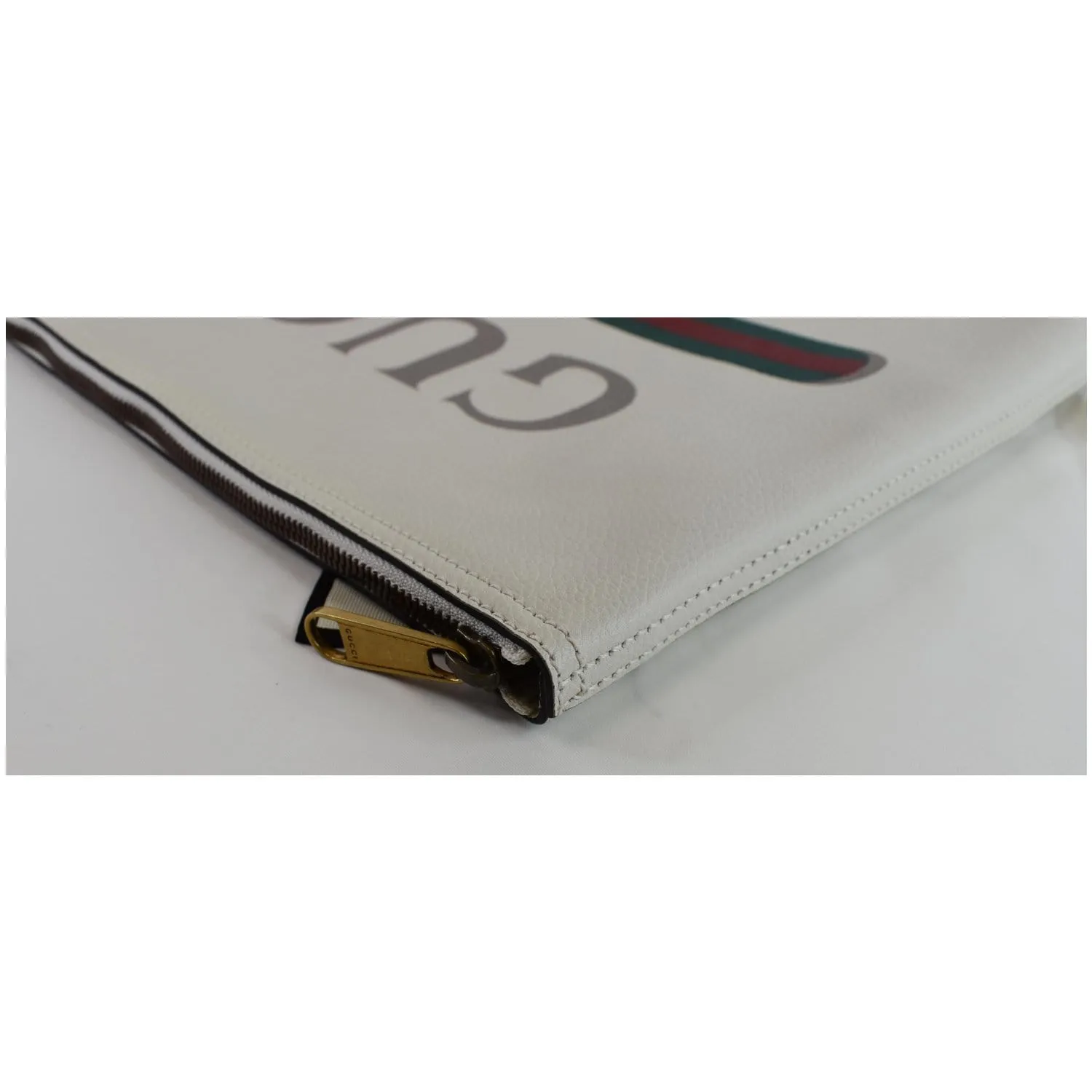 GUCCI Pebbled Leather Medium Logo Portfolio Clutch White 500984 - Last Call
