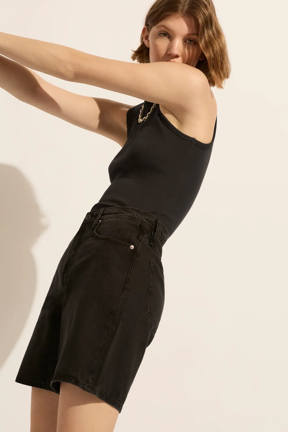 Harry High Relaxed Short Aged Black