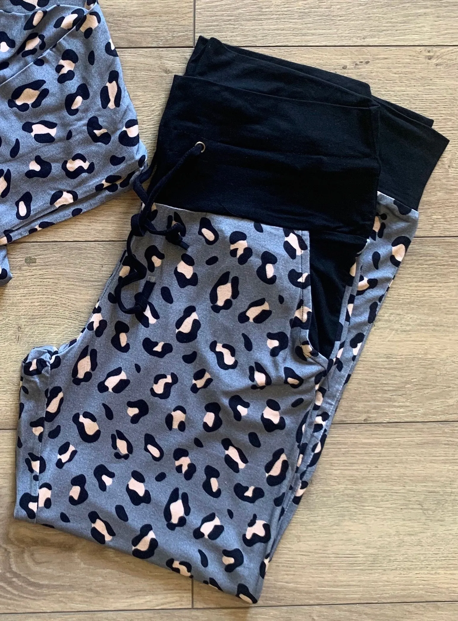 Kozi & Co Mommy   Me Women's Jogger Pants (4 Prints)