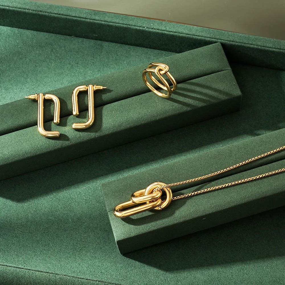 LINKED NECKLACE