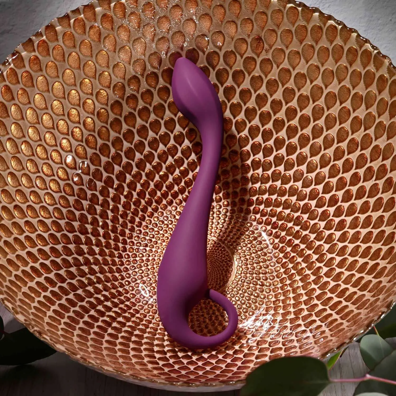 Lochness G-spot Vibrator Burgundy