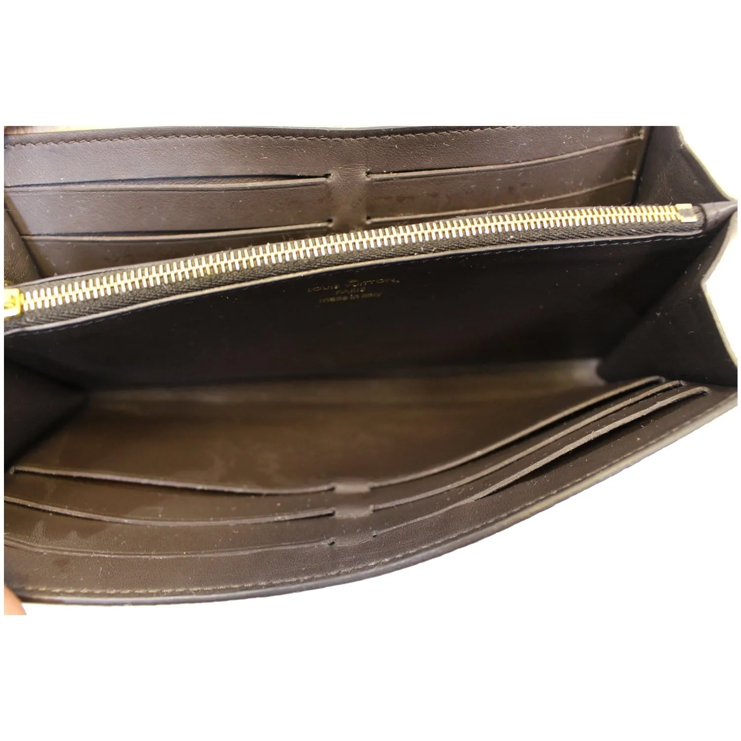 LOUIS VUITTON Capucines Taurillon Leather Wallet Galet