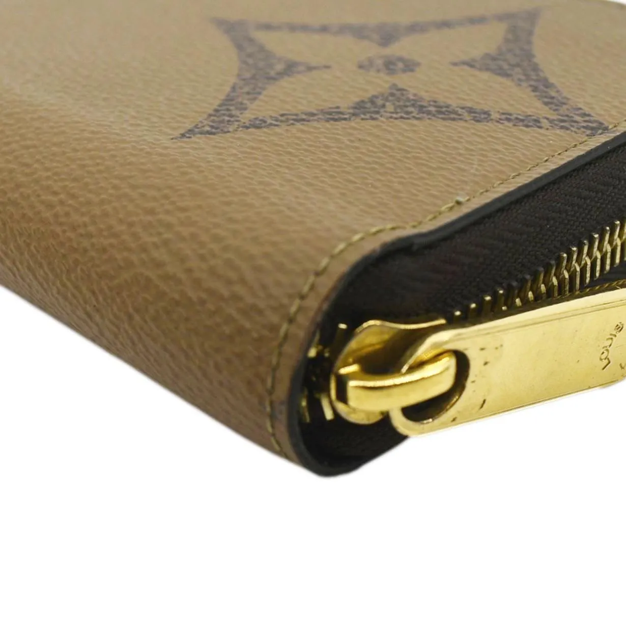 LOUIS VUITTON Giant Monogram Reverse Zippy Wallet Brown