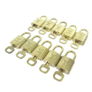 LOUIS VUITTON Padlock & Key Bag Accessories Charm 10 Piece Set Gold 72785