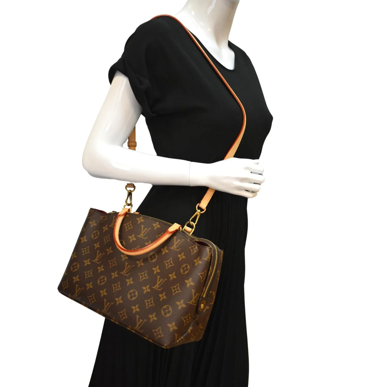 LOUIS VUITTON Petit Palais Monogram Canvas Shoulder Bag Brown