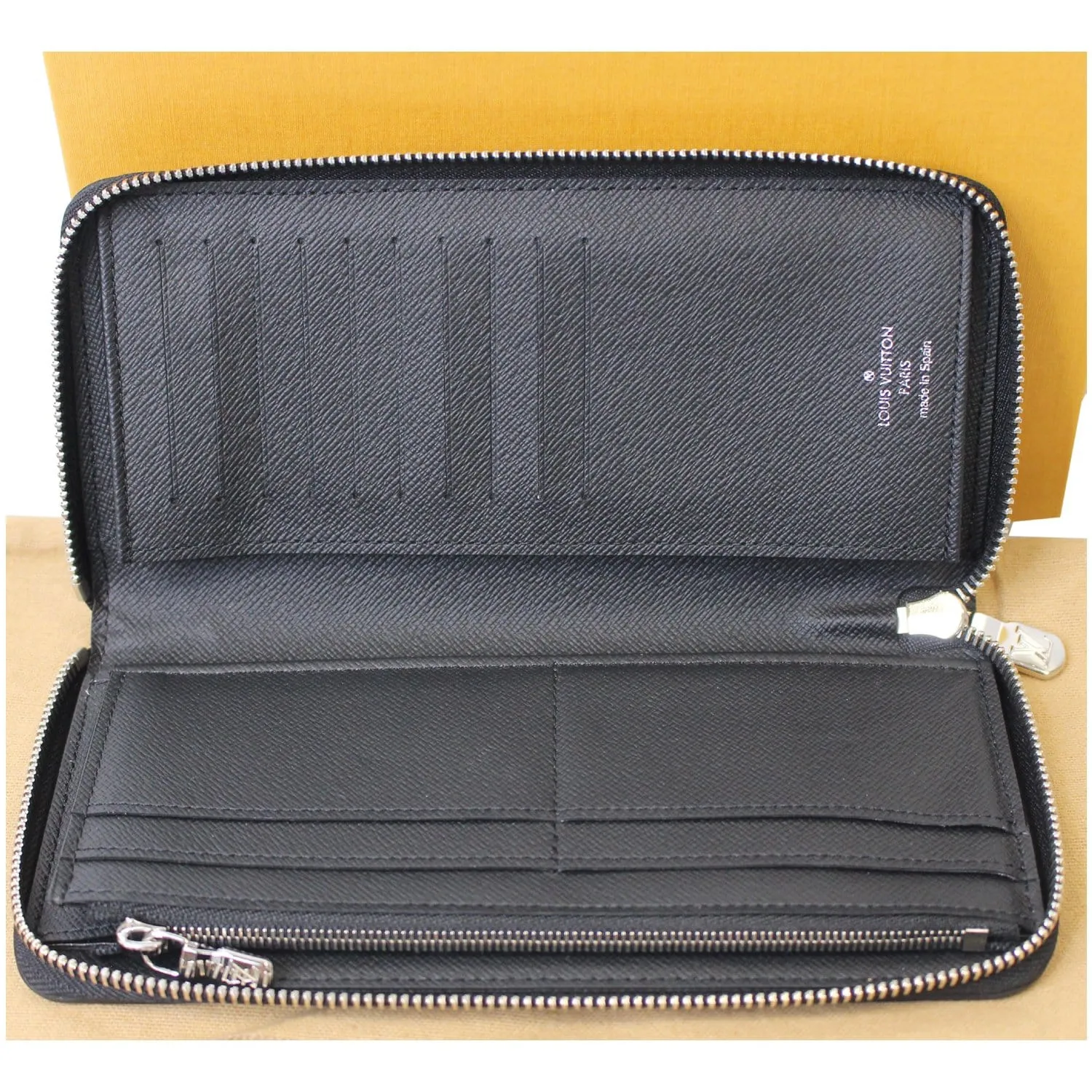 LOUIS VUITTON Zippy Vertical Taiga Long Wallet Black