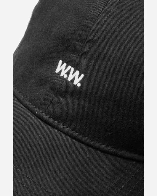 Low profile cap -  Black