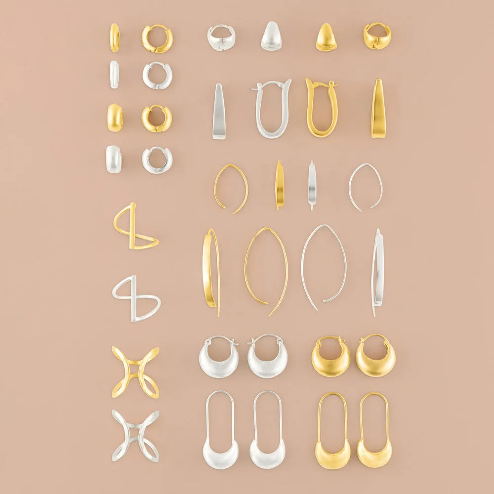 Low Profile Clicker Huggies in Gold - Narrow