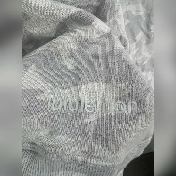 Lululemon Perfectly Oversized CrewIncognito Camo Alpine White Multi Sweater