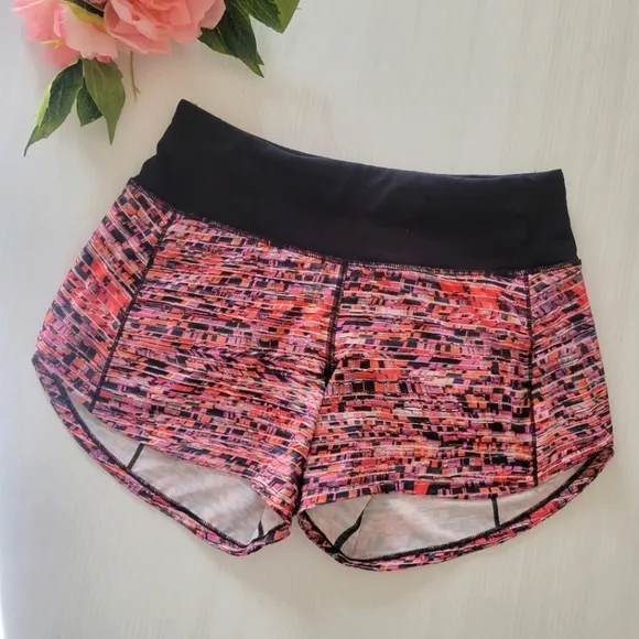 Lululemon Speed Up Short 2.5” Flash Pleat Orange Multi/Black Size 2 Tall