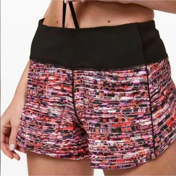 Lululemon Speed Up Short 2.5” Flash Pleat Orange Multi/Black Size 2 Tall