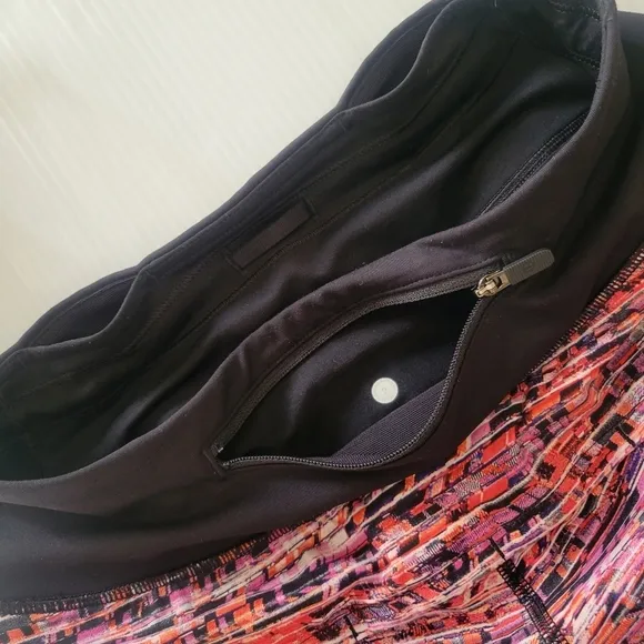 Lululemon Speed Up Short 2.5” Flash Pleat Orange Multi/Black Size 2 Tall