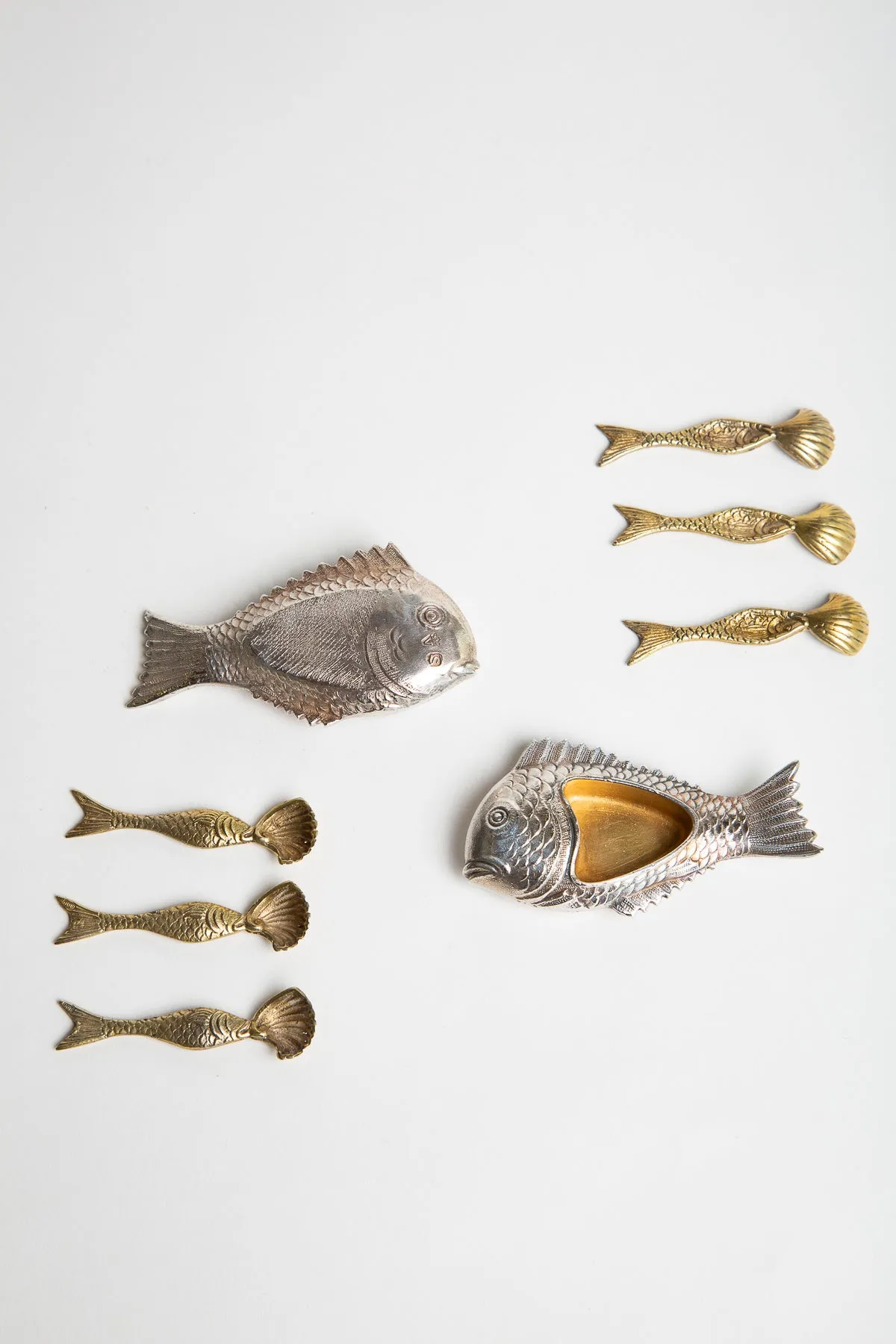 MAXFIELD PRIVATE COLLECTION | 1940'S ATTILIO CODOGNATO SET OF 12 VENETIAN SILVER SALT CELLARS