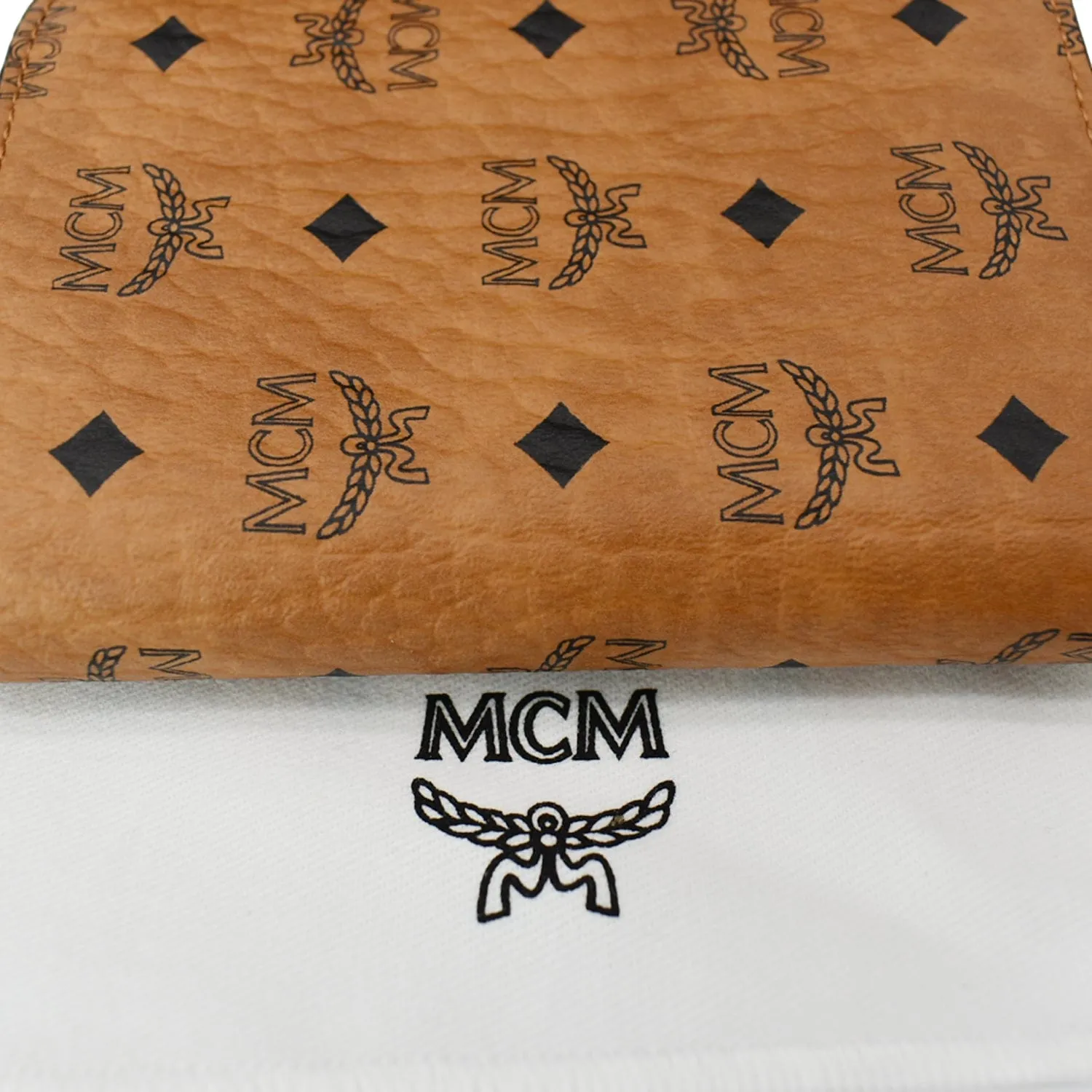 MCM Bifold Visetos Leather Zip Card Wallet Cognac
