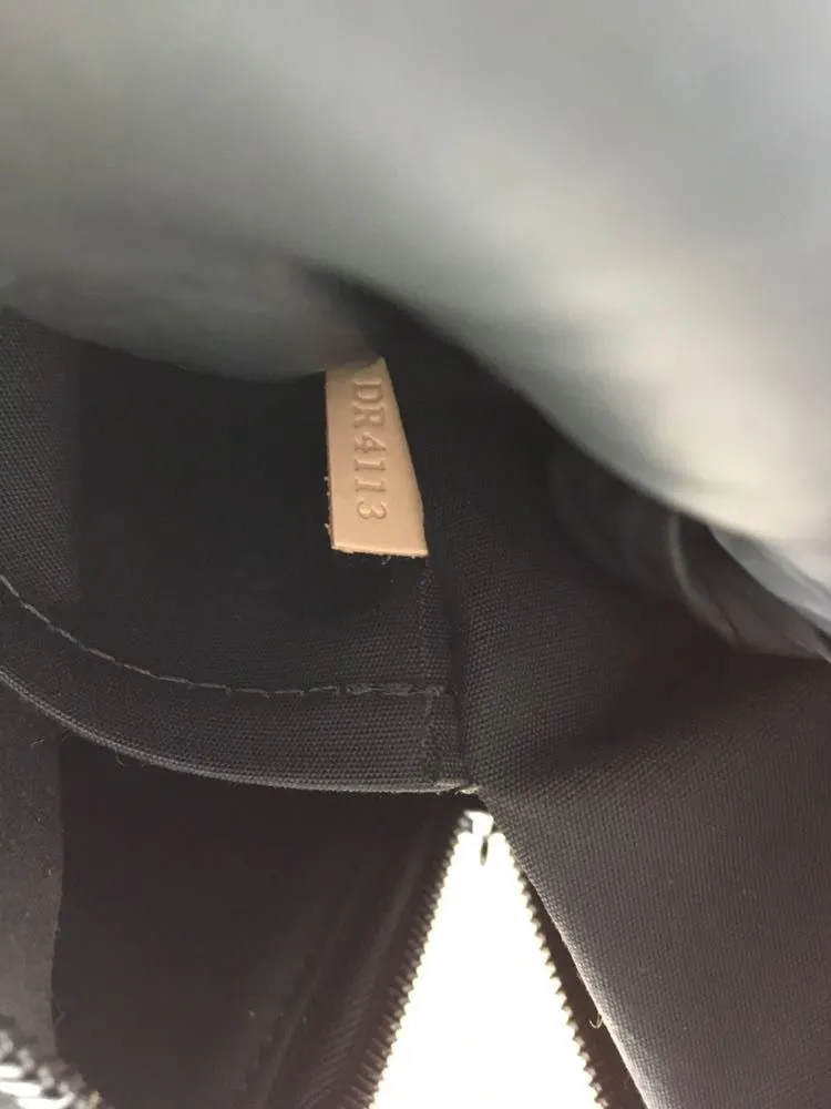 Montana Monogram Vernis